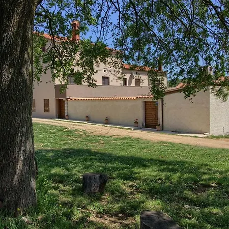 Charming Eleonora With Pool Near Pula * Manjadvorci