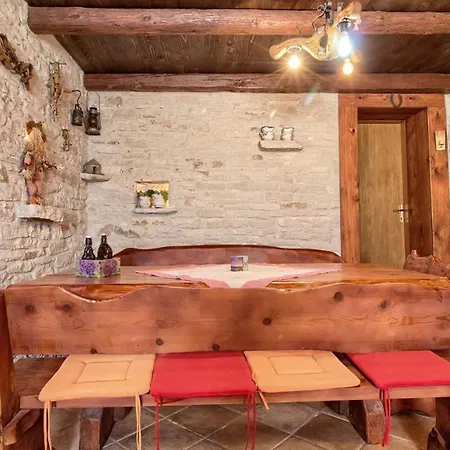 Villa Charming Eleonora With Pool Near Pula *