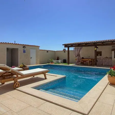 Charming Eleonora With Pool Near Pula Villa