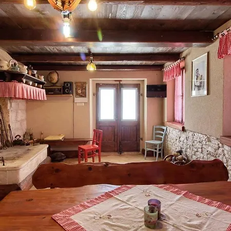 Charming Eleonora With Pool Near Pula 빌라